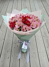 Букет цветов из:  Альстромерии в Рыбной Слободе