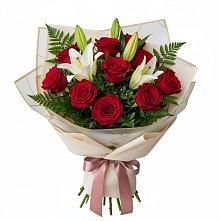 Букет цветов из:  Лилии и Розы в Рыбной Слободе