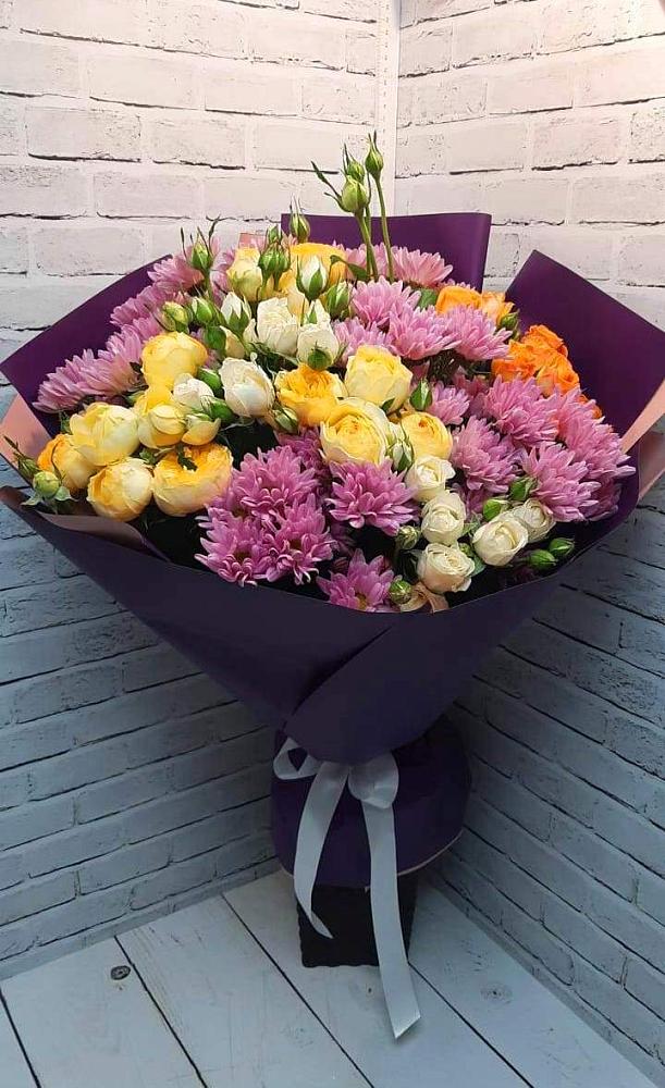 Букет цветов из: Хризантемы и Розы в Рыбной Слободе
