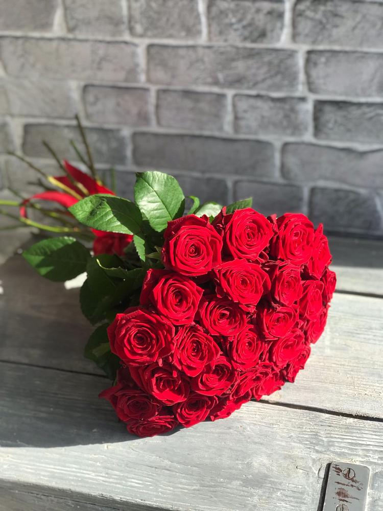 Букет Красные розы Фридом в Рыбной Слободе