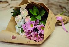 Букет цветов из:  Розы и Хризантемы #REPLACE_PRED# Рыбной Слободе