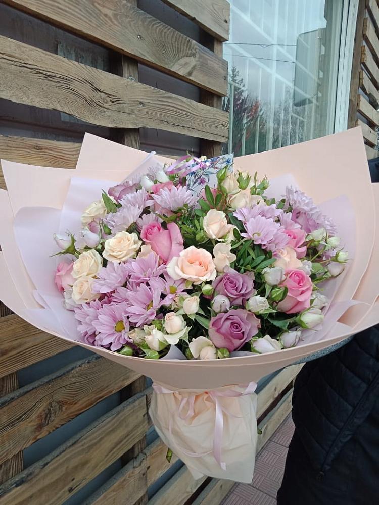 Букет цветов из: Розы и Хризантемы в Рыбной Слободе