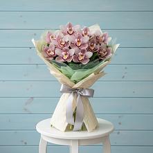 Букет цветов из:  Орхидеи и Розы в Рыбной Слободе