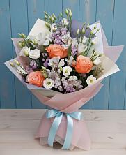 Букет цветов из:  Лизиантусы, Розы, Альстромерии и Гипсофила в Рыбной Слободе