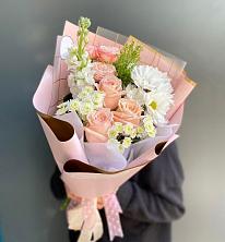 Букет цветов из:  Хризантемы и Розы в Рыбной Слободе