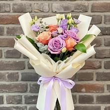 Букет цветов из:  Лизиантусы и Розы #REPLACE_PRED# Рыбной Слободе
