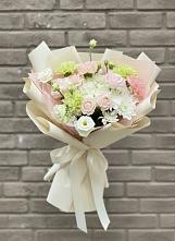 Букет цветов из:  Гвоздики, Розы, Лизиантусы и Хризантемы #REPLACE_PRED# Рыбной Слободе